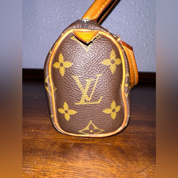 Authentic Louis Vuitton Mini HL Speedy🤎💛 - Picture 11 of 16